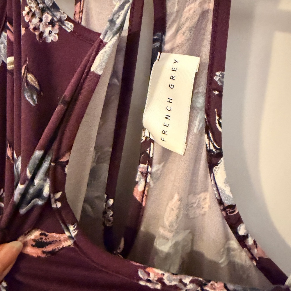 French Grey Floral Dress in Deep Purple - Picture 4 of 6